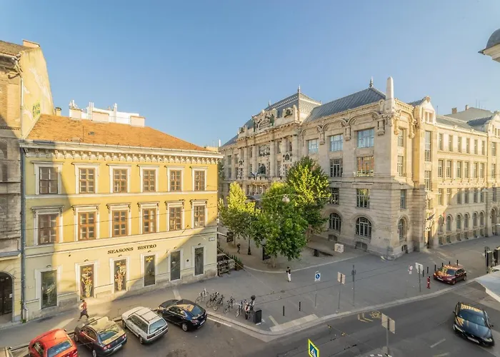Bright Nest Liszt Academy