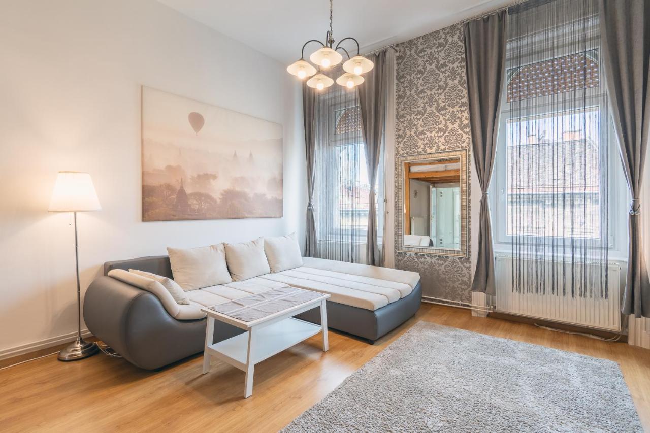 Apartament Bright Nest Liszt Academy
